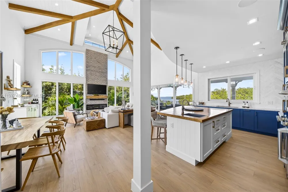 146 Mockingbird Rd Tavernier, FL 33070