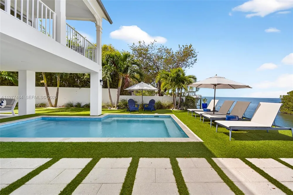 146 Mockingbird Rd Tavernier, FL 33070