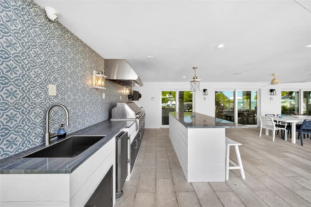 146 Mockingbird Rd Tavernier, FL 33070