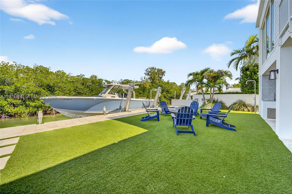 146 Mockingbird Rd Tavernier, FL 33070
