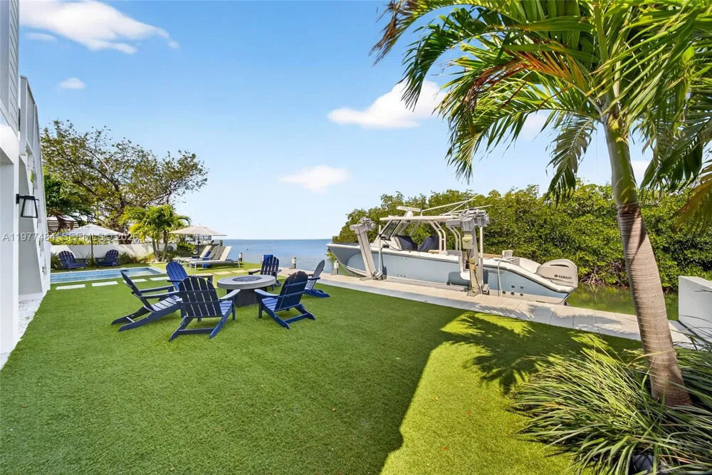 146 Mockingbird Rd Tavernier, FL 33070