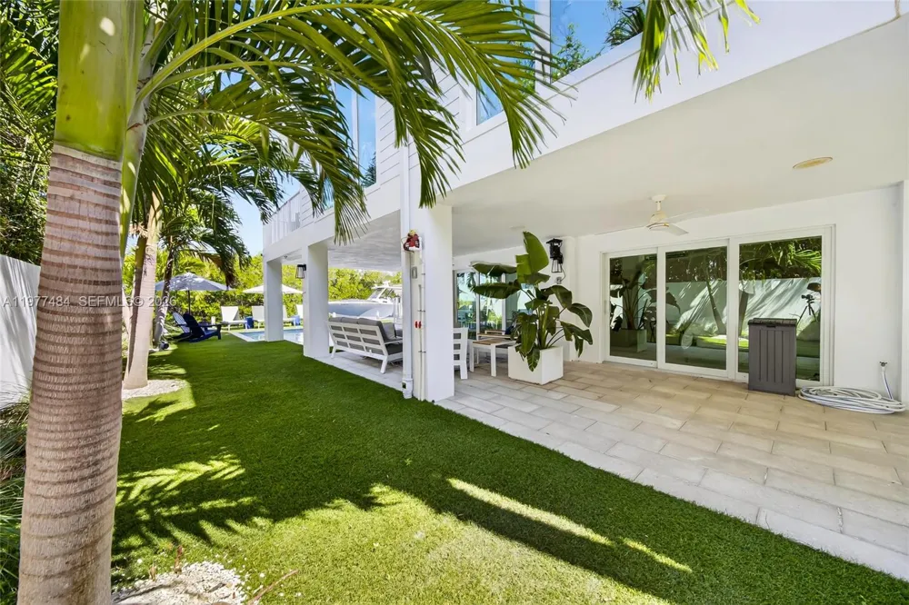 146 Mockingbird Rd Tavernier, FL 33070