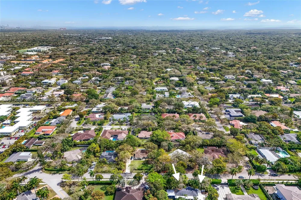 9330 SW 72nd Ave Pinecrest, FL 33156