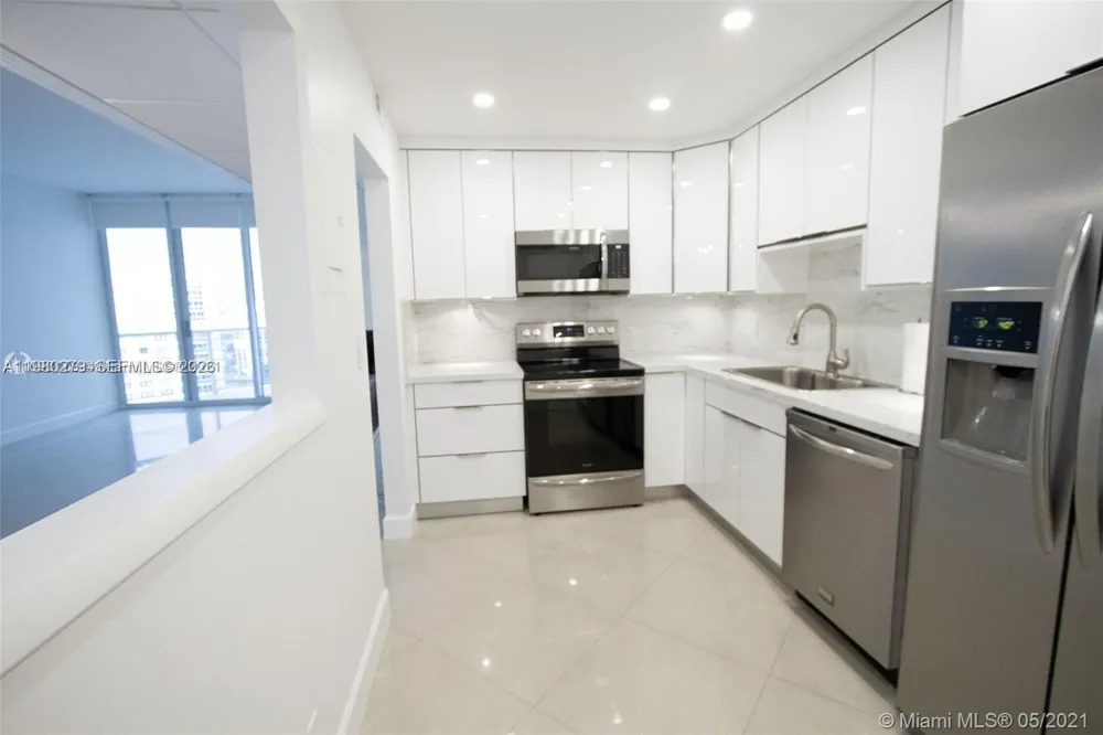 3801 S Ocean Dr #PH16S Hollywood, FL 33019