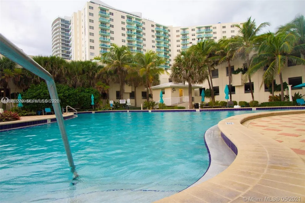 3801 S Ocean Dr #PH16S Hollywood, FL 33019