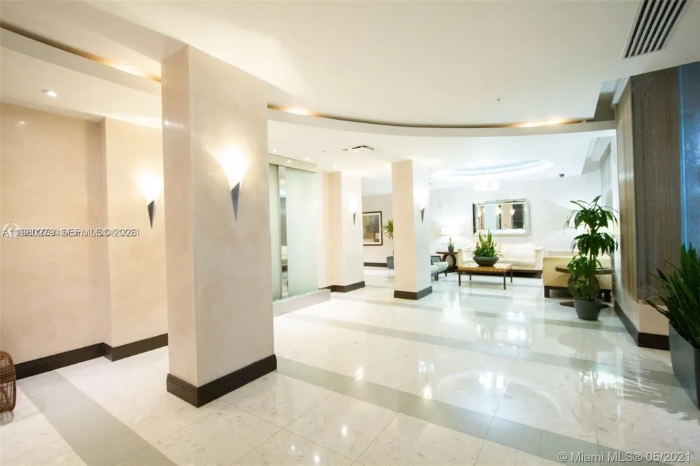 3801 S Ocean Dr #PH16S Hollywood, FL 33019