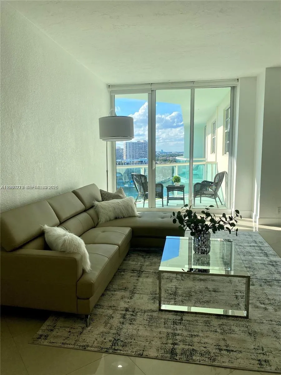 3801 S Ocean Dr #PH16S Hollywood, FL 33019