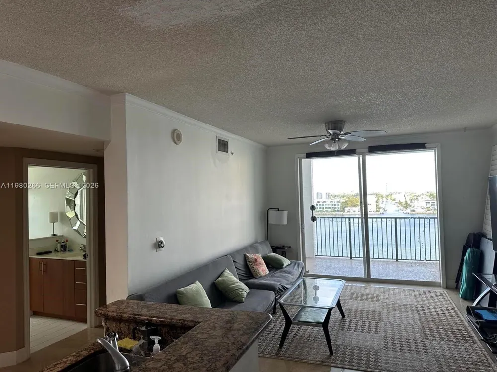17100 Bay Rd #1904 Sunny Isles Beach, FL 33160