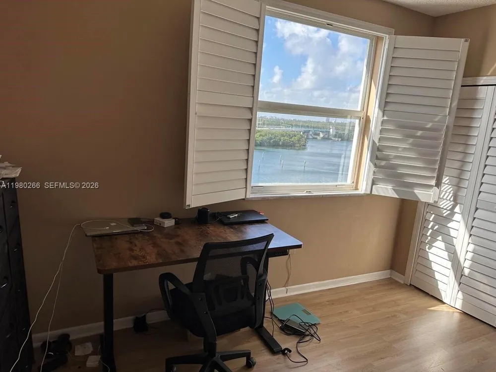 17100 Bay Rd #1904 Sunny Isles Beach, FL 33160