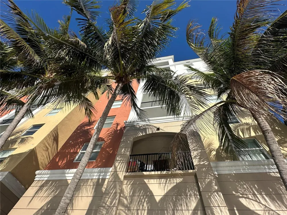 17100 Bay Rd #1904 Sunny Isles Beach, FL 33160