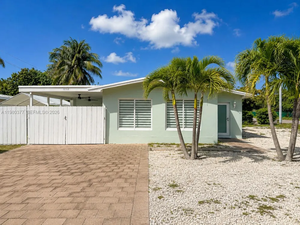 1262 Marlin Dr Marathon, FL 33050