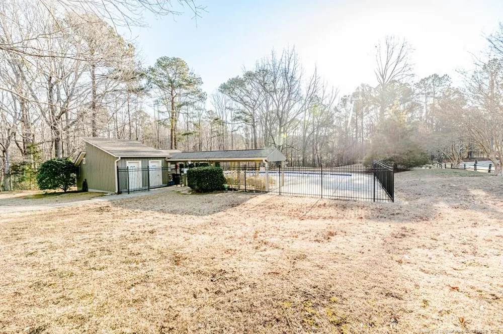 2027 Long Point Trail Sanford, NC 27332