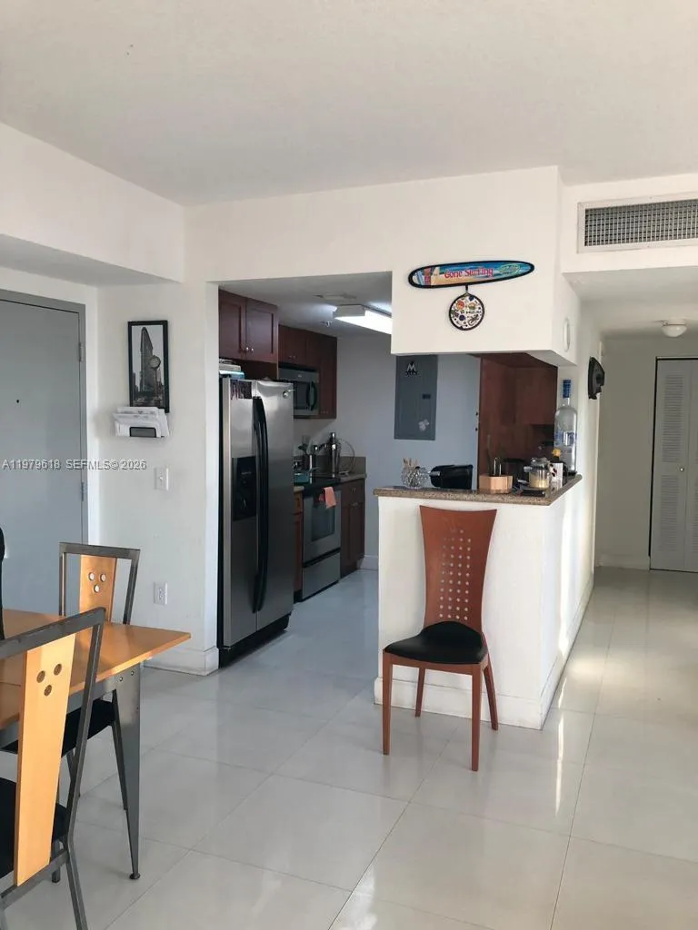 36 NW 6th Ave #801 Miami, FL 33128