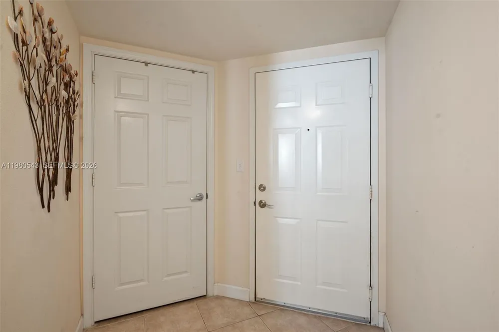 2080 S Ocean Dr #1402 Hallandale Beach, FL 33009