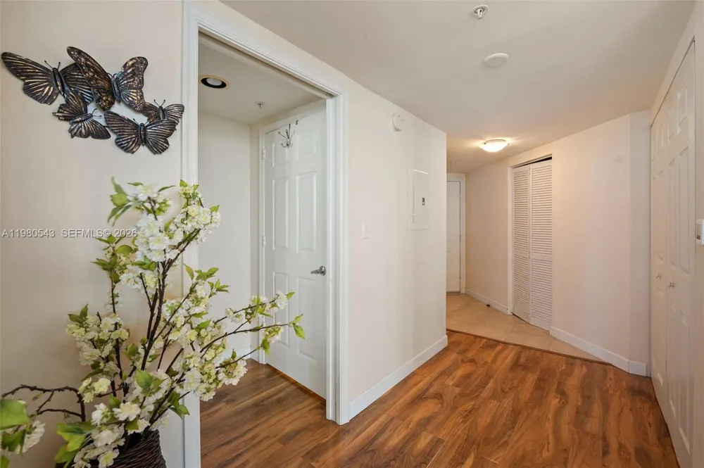 2080 S Ocean Dr #1402 Hallandale Beach, FL 33009