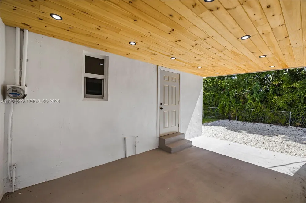 5410 SW 2nd Coral Gables, FL 33134