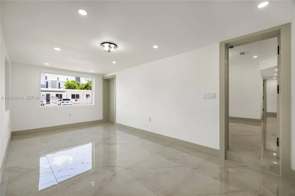 5410 SW 2nd Coral Gables, FL 33134