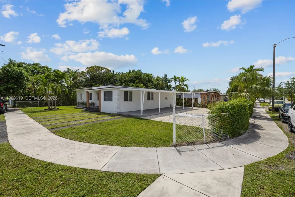 5410 SW 2nd Coral Gables, FL 33134