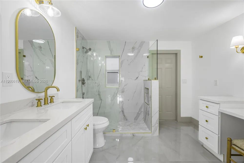 5410 SW 2nd Coral Gables, FL 33134