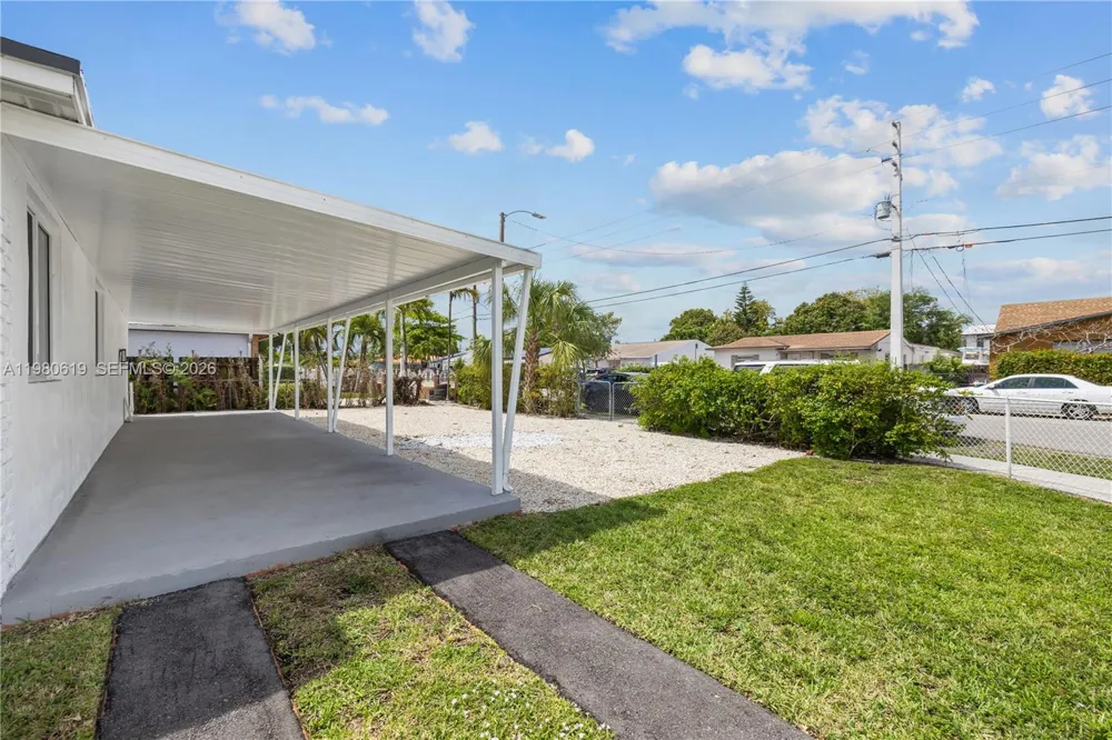 5410 SW 2nd Coral Gables, FL 33134