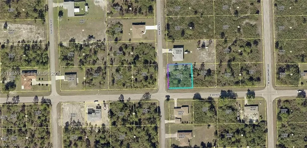301 10TH ST Lehigh Acres, FL 33972