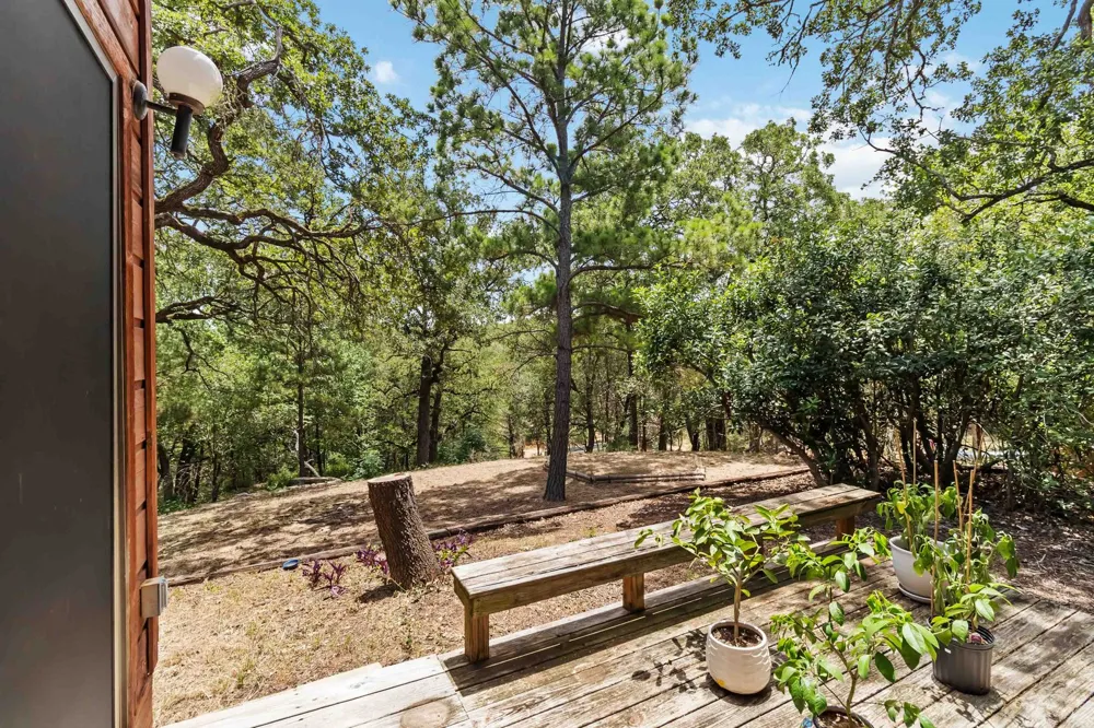 214 Laura Lane Bastrop, TX 78602