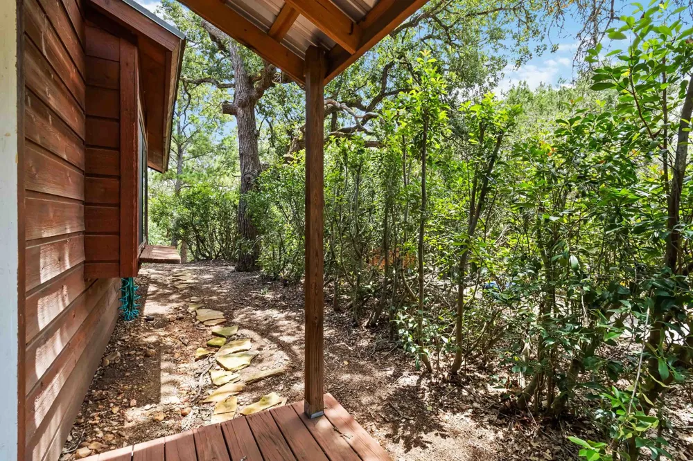 214 Laura Lane Bastrop, TX 78602