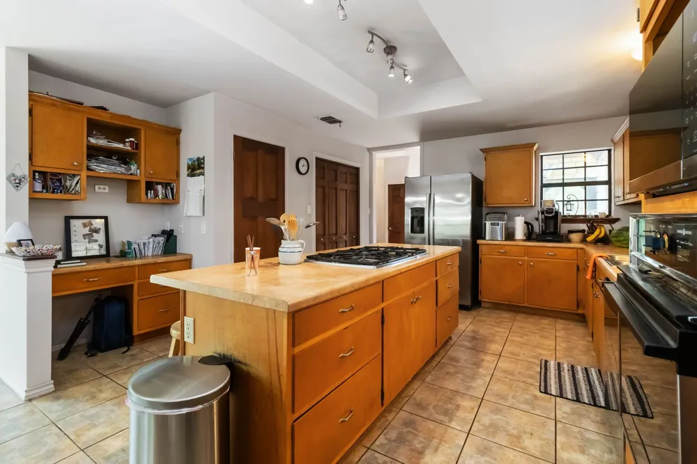214 Laura Lane Bastrop, TX 78602