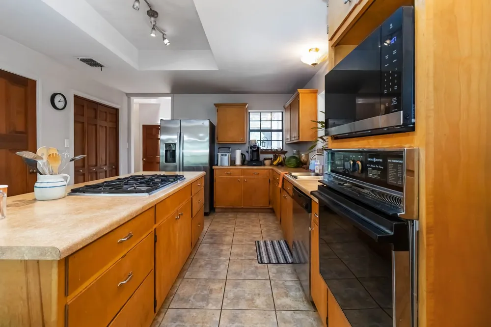 214 Laura Lane Bastrop, TX 78602
