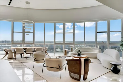 18201 E Collins Ave #TS1