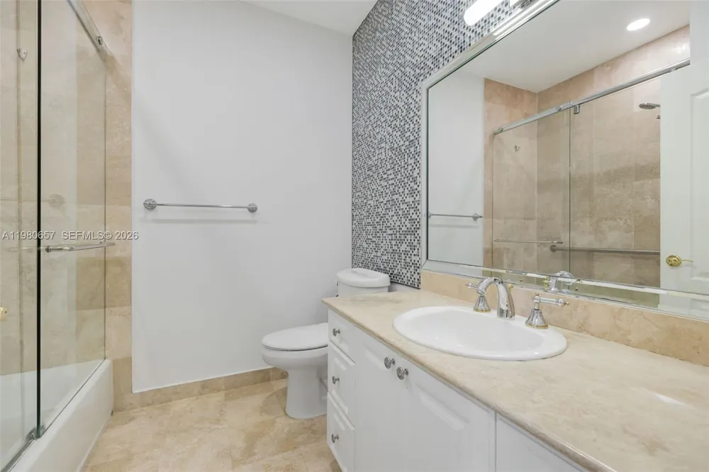 18450 NE 30th place Aventura, FL 33160