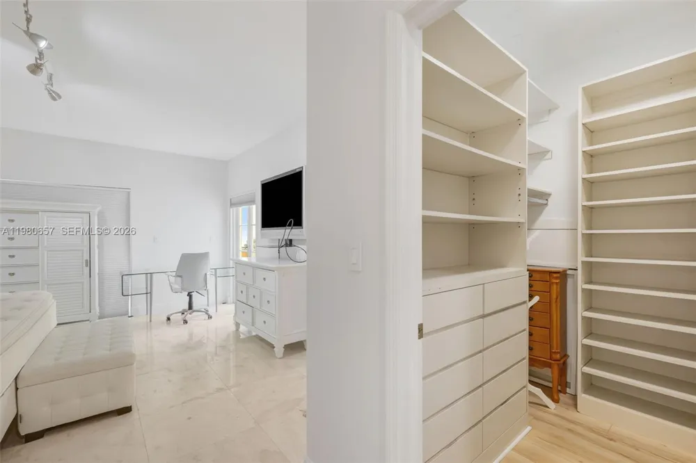 18450 NE 30th place Aventura, FL 33160