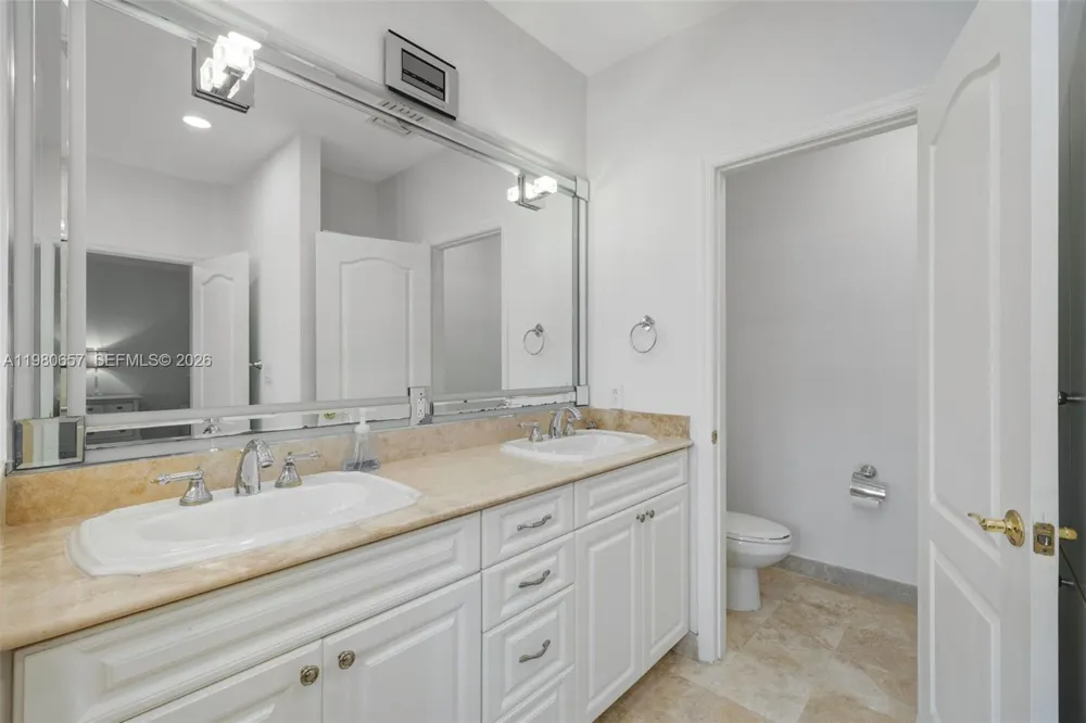 18450 NE 30th place Aventura, FL 33160