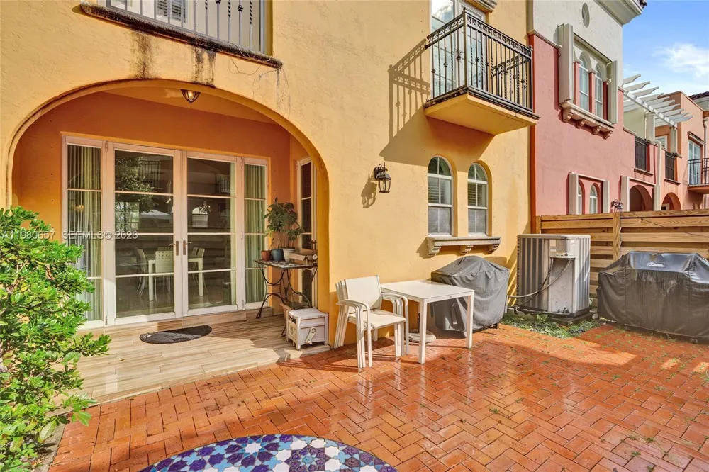 18450 NE 30th place Aventura, FL 33160