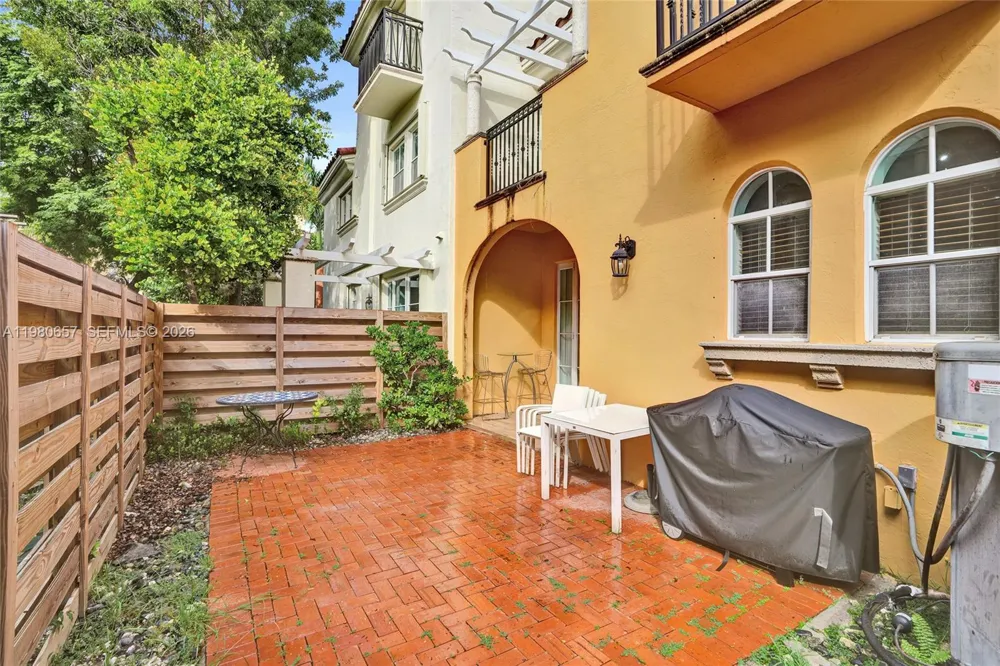 18450 NE 30th place Aventura, FL 33160