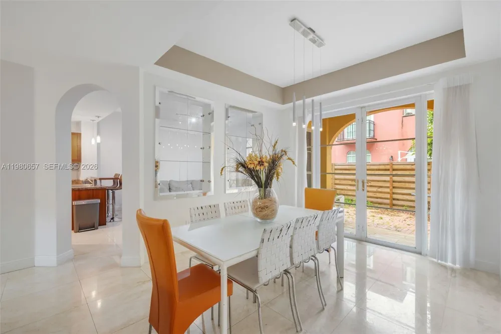 18450 NE 30th place Aventura, FL 33160