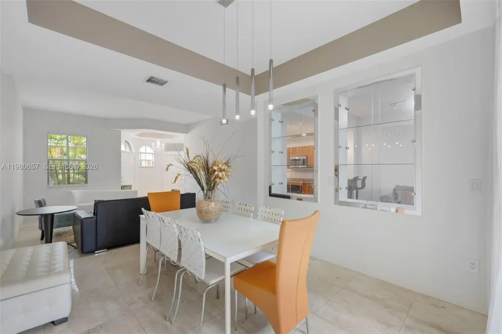 18450 NE 30th place Aventura, FL 33160