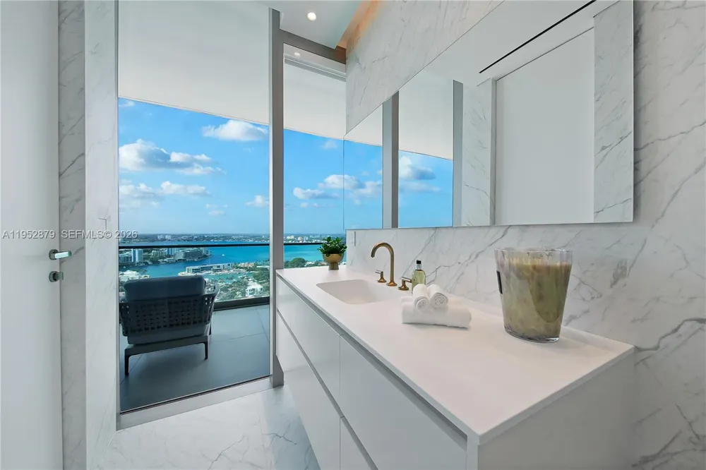 10203 Collins Ave #2701 Bal Harbour, FL 33154