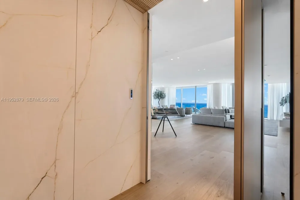 10203 Collins Ave #2701 Bal Harbour, FL 33154