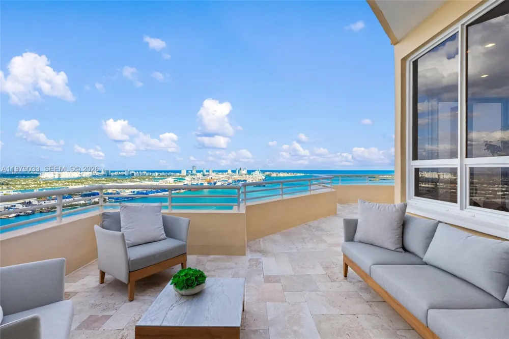 808 Brickell Key Dr #3901 Miami, FL 33131