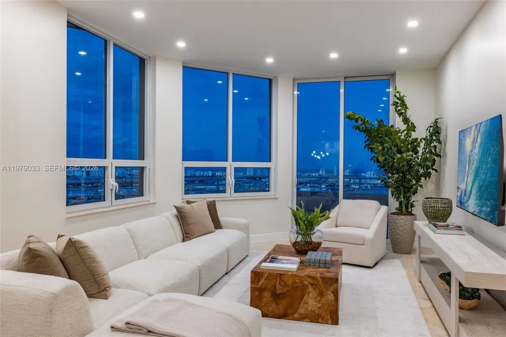 808 Brickell Key Dr #3901 Miami, FL 33131