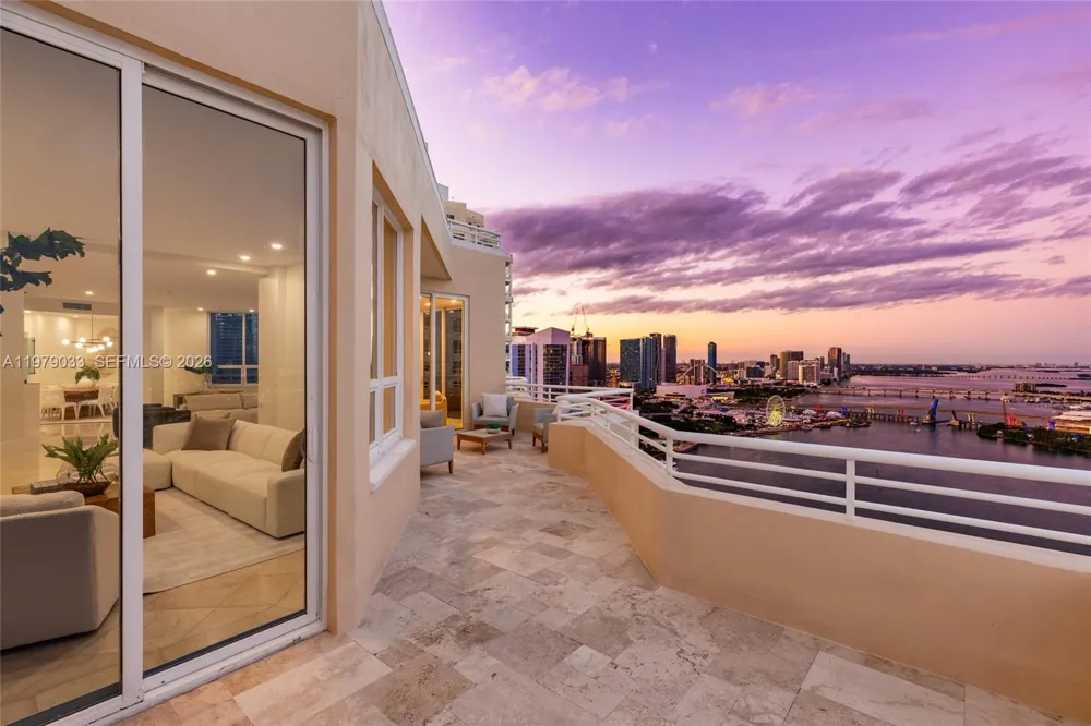 808 Brickell Key Dr #3901 Miami, FL 33131