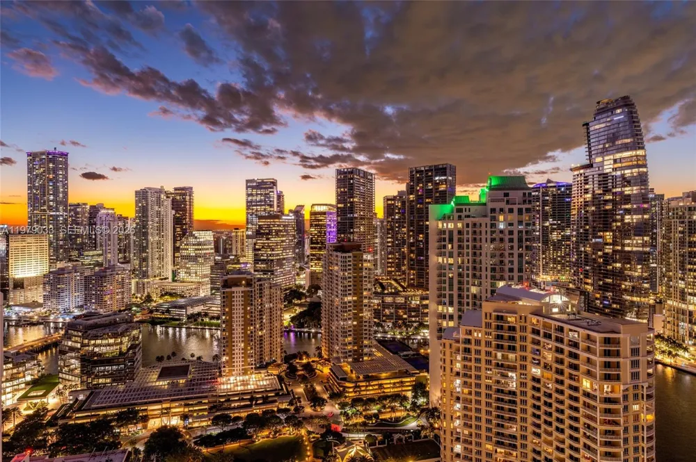 808 Brickell Key Dr #3901 Miami, FL 33131