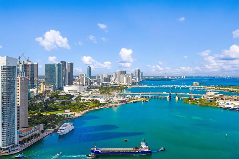 808 Brickell Key Dr #3901 Miami, FL 33131