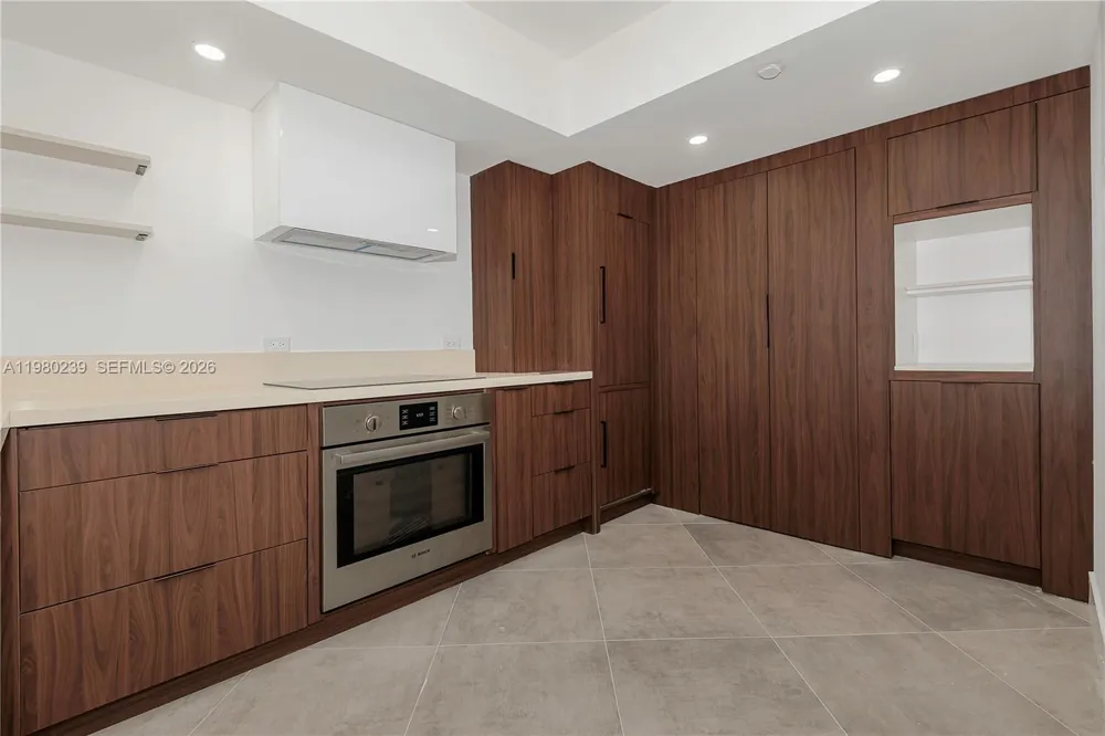 8855 Collins Ave #6E Surfside, FL 33154