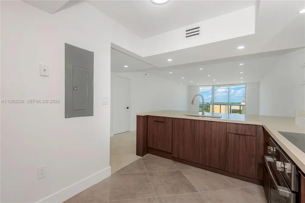 8855 Collins Ave #6E Surfside, FL 33154