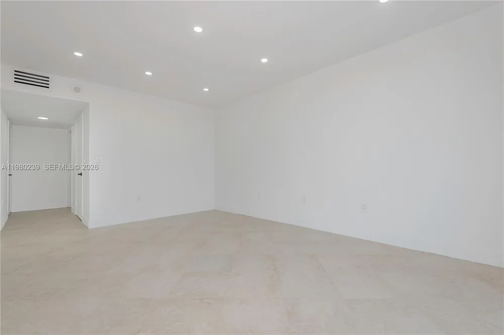 8855 Collins Ave #6E Surfside, FL 33154