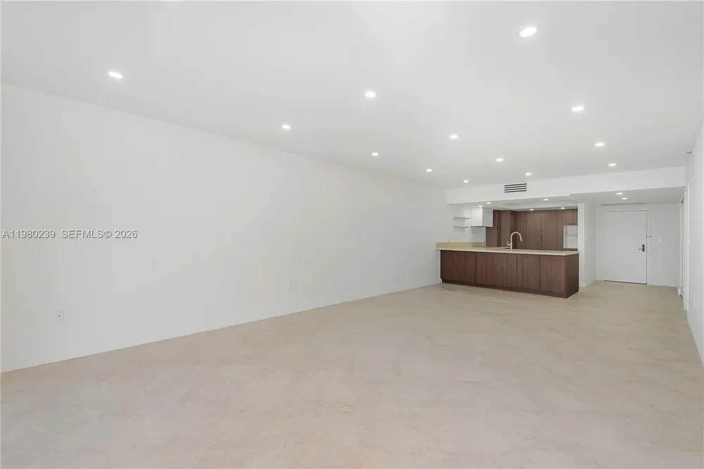 8855 Collins Ave #6E Surfside, FL 33154