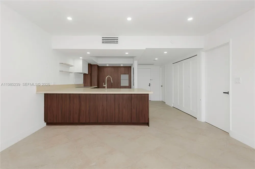 8855 Collins Ave #6E Surfside, FL 33154
