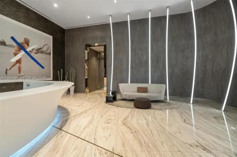 1000 Brickell Plz #3310